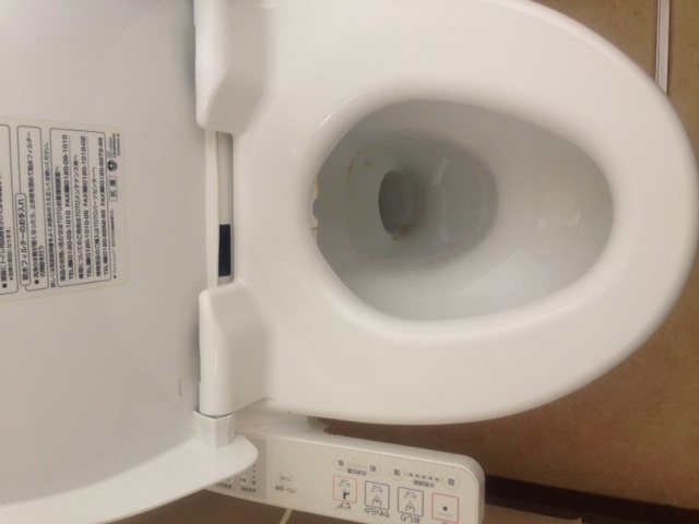 水道修理｜札幌市　豊平区　平岸｜トイレの水漏れ修理　￥８，６４０