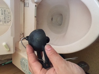 水道修理｜札幌市　豊平区　平岸｜トイレの水漏れ修理　￥８，６４０税込