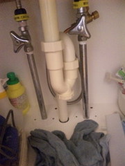 水道修理｜札幌市　清田区　北野｜洗面所の水漏れ修理　￥３，５００税込