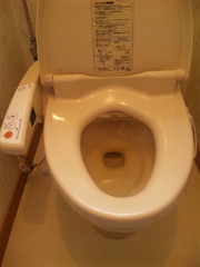 トイレの詰まり｜札幌市　白石区　東札幌｜トイレ詰まり修理　￥３，５００