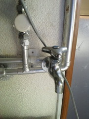 水道修理｜石狩市　花川北｜ボイラー付近の水漏れ修理　￥４，５８０税込