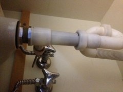 水道修理｜札幌市　南区　川沿｜洗面所の水漏れ修理　￥３，５００税込