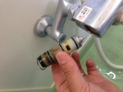 水道修理｜札幌市　豊平区　平岸｜浴室蛇口の故障修理　￥１６，２００税込