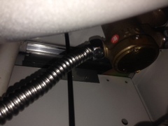 水道修理｜札幌市　東区　北３６条東｜洗面所の水漏れ修理　￥４，５８０税込