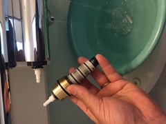 水道修理｜札幌市　北区　あいの里｜浴室蛇口の水漏れ修理　￥１６，２００税込