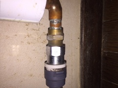 水道修理｜札幌市　中央区　宮の森｜トイレの水漏れ修理　￥３，５００税込